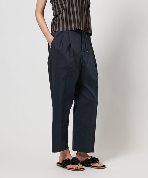 新品未使用　UNITED ARROWS　ユナイテッドアローズ　テーパード　パンツ 新品未使用 UNITED ARROWS ユナイテッドアローズ テーパード