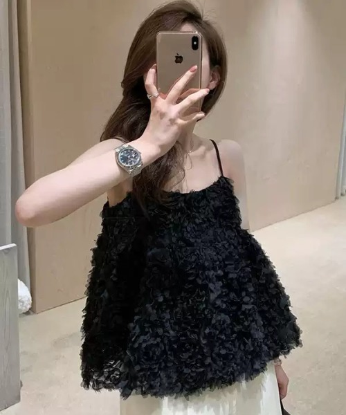 gossip!ロサンゼルス(ゴシップロサンゼルス)の「Flower エンボス キャミソール 【Y2Kガーリー】(キャミソール・レディース・オフホワイト・FREE)」の7枚目の写真