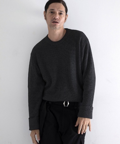 EGO TRIPPING（エゴトリッピング）の「mn3155-FORMKNIT ニット（ニット/セーター・メンズ・ブラック/杢グレー/ダークカーキ・46/48）」の2枚目の写真