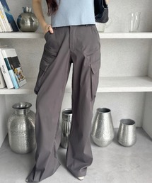 【綺麗めスタイルにも大活躍】 ルーズシルエットカーゴパンツ