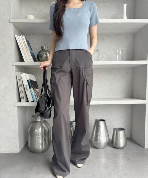TREOVER(トレオーバー)の「【綺麗めスタイルにも大活躍】 ルーズシルエットカーゴパンツ(カーゴパンツ・レディース・チャコールグレー・MEDIUM/LARGE)」の4枚目の写真