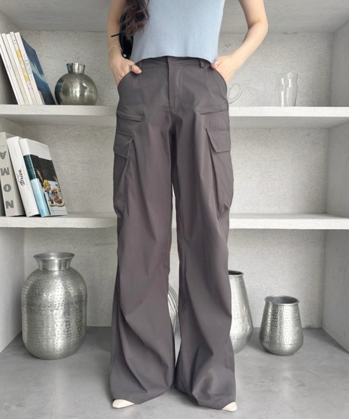 TREOVER(トレオーバー)の「【綺麗めスタイルにも大活躍】 ルーズシルエットカーゴパンツ(カーゴパンツ・レディース・チャコールグレー・MEDIUM/LARGE)」の7枚目の写真
