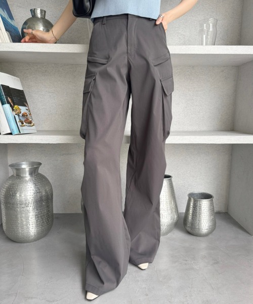 TREOVER(トレオーバー)の「【綺麗めスタイルにも大活躍】 ルーズシルエットカーゴパンツ(カーゴパンツ・レディース・チャコールグレー・MEDIUM/LARGE)」の9枚目の写真