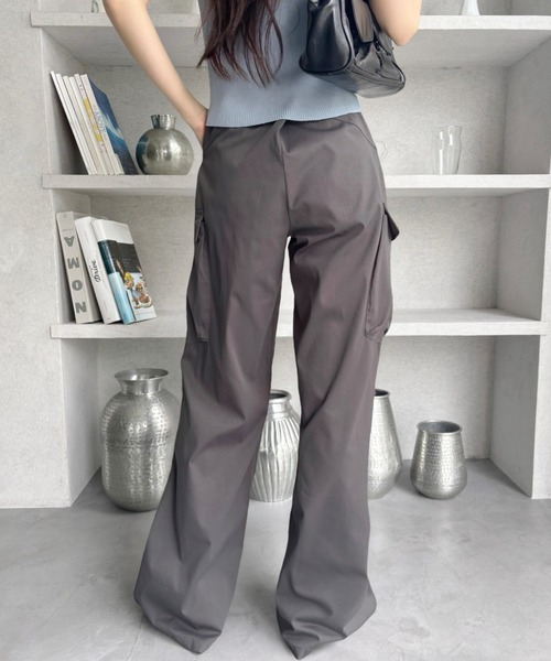 TREOVER(トレオーバー)の「【綺麗めスタイルにも大活躍】 ルーズシルエットカーゴパンツ(カーゴパンツ・レディース・チャコールグレー・MEDIUM/LARGE)」の10枚目の写真