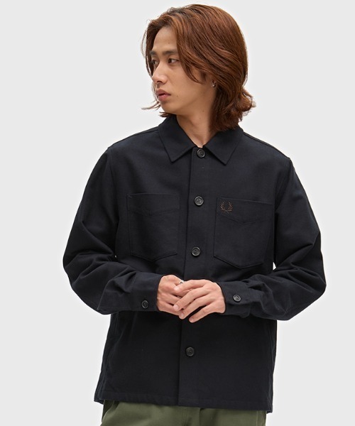 FRED PERRY(フレッドペリー)の「【先行予約受付中】Brushed Twill Overshirt/コットンツイルオーバーシャツ(シャツ/ブラウス・メンズ・ネイビー/グレー/ブラック・L/M/S)」の2枚目の写真