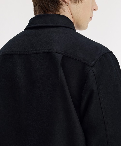 FRED PERRY(フレッドペリー)の「【先行予約受付中】Brushed Twill Overshirt/コットンツイルオーバーシャツ(シャツ/ブラウス・メンズ・ネイビー/グレー/ブラック・L/M/S)」の14枚目の写真