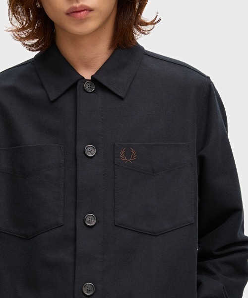 FRED PERRY(フレッドペリー)の「【先行予約受付中】Brushed Twill Overshirt/コットンツイルオーバーシャツ(シャツ/ブラウス・メンズ・ネイビー/グレー/ブラック・L/M/S)」の5枚目の写真