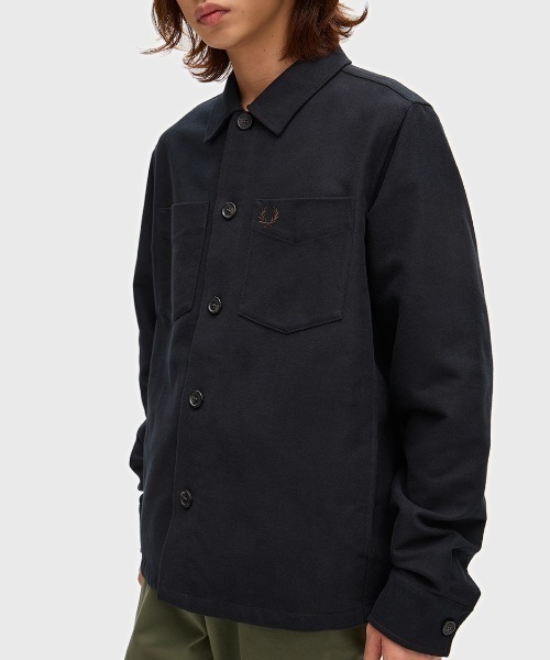 FRED PERRY(フレッドペリー)の「【先行予約受付中】Brushed Twill Overshirt/コットンツイルオーバーシャツ(シャツ/ブラウス・メンズ・ネイビー/グレー/ブラック・L/M/S)」の4枚目の写真