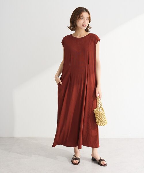 Green Parks(グリーンパークス)の「前後2WAYウエストタックワンピース(ワンピース・レディース・レッド/ブラック/チャコールグレー・FREE)」の3枚目の写真