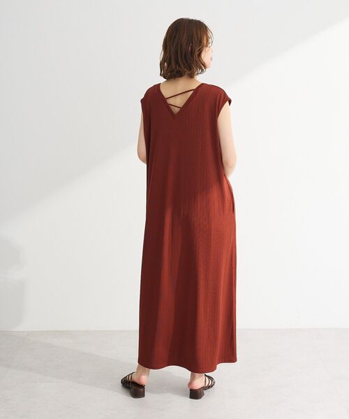 Green Parks(グリーンパークス)の「前後2WAYウエストタックワンピース(ワンピース・レディース・レッド/ブラック/チャコールグレー・FREE)」の12枚目の写真