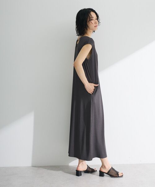 Green Parks(グリーンパークス)の「前後2WAYウエストタックワンピース(ワンピース・レディース・レッド/ブラック/チャコールグレー・FREE)」の18枚目の写真