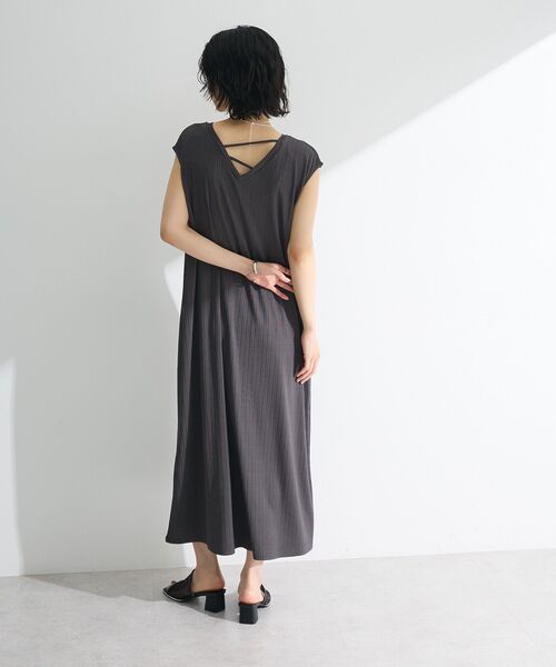 Green Parks(グリーンパークス)の「前後2WAYウエストタックワンピース(ワンピース・レディース・レッド/ブラック/チャコールグレー・FREE)」の19枚目の写真