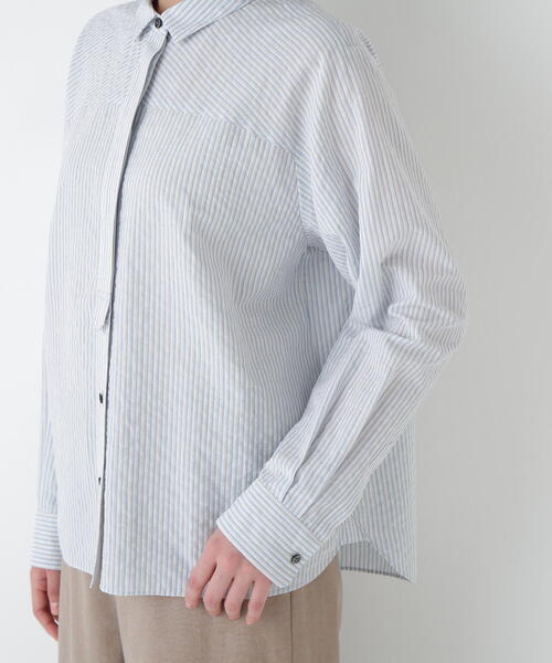 human woman（ヒューマンウーマン）の「◆パナマサッカーストライプシャツブラウス（シャツ/ブラウス・レディース・ダークインディゴブルー/クリアブラウン/ブルー系その他3・MEDIUM）」の9枚目の写真