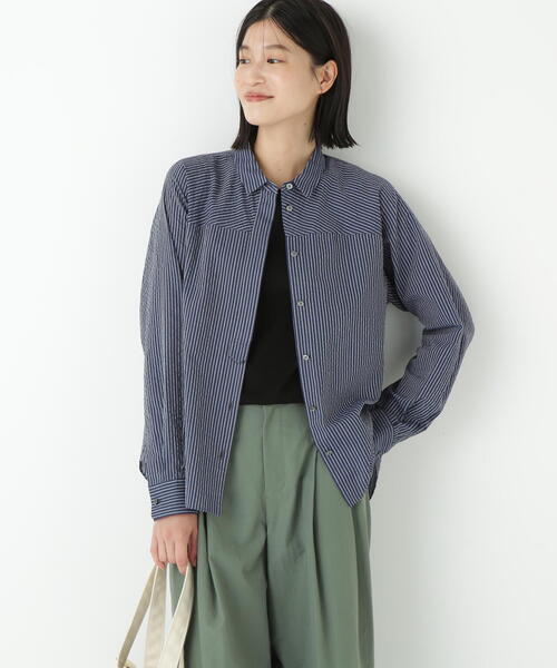 human woman（ヒューマンウーマン）の「◆パナマサッカーストライプシャツブラウス（シャツ/ブラウス・レディース・ダークインディゴブルー/クリアブラウン/ブルー系その他3・MEDIUM）」の3枚目の写真