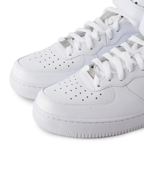 NIKE（ナイキ）の「＜NIKE（ナイキ）＞ AIR FORCE Ⅰ MID 07/スニーカー◆（スニーカー・メンズ・ホワイト・26cm/28cm/27cm/27.5cm/26.5cm）」の6枚目の写真
