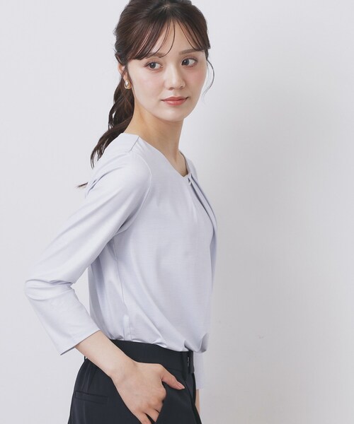 index(インデックス)の「《S-3Lサイズ》タックビジュートップス【洗濯機洗い可】(Tシャツ/カットソー・レディース・オフホワイト/ナチュラル/サックスブルー・36/38/40/42/44)」の12枚目の写真