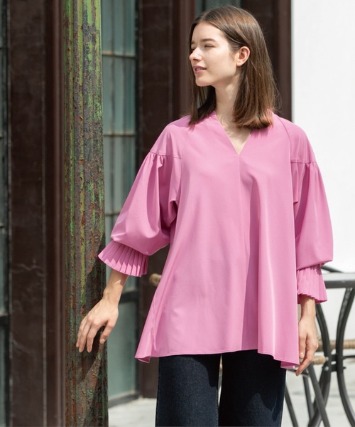 OPAQUE.CLIP（オペークドットクリップ）の「プリーツキャンディスリーブブラウス【洗濯機洗い可】（シャツ/ブラウス・レディース・ダークオリーブ/ブラック/ピンク系/ピンク/ホワイト・40/38）」の8枚目の写真