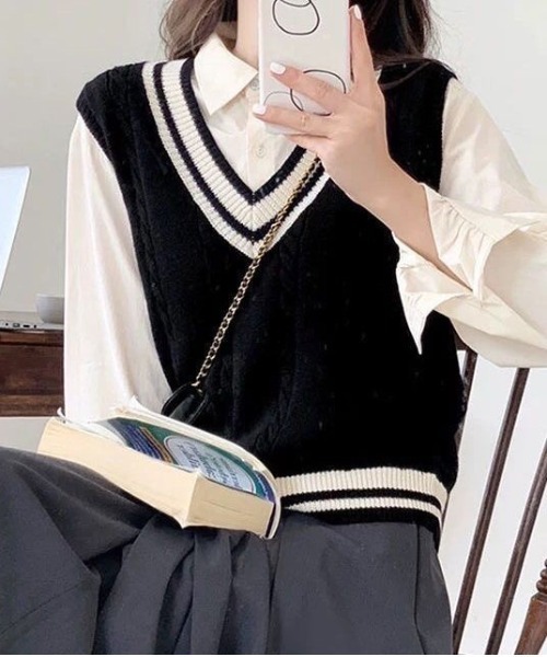 SHEPP(シープ)の「ケーブルライン Vネックベスト(ベスト・レディース・ブラック/グレー/ホワイト・F)」の10枚目の写真