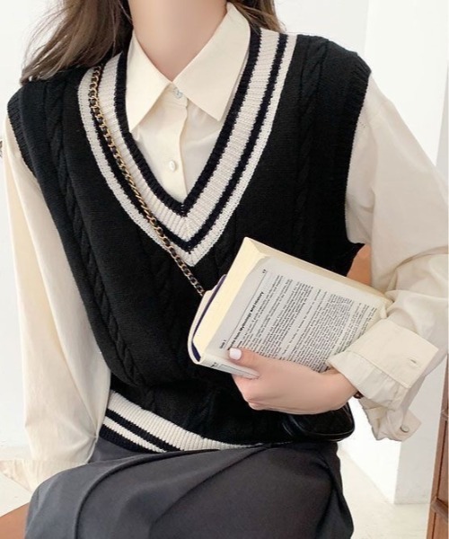 SHEPP(シープ)の「ケーブルライン Vネックベスト(ベスト・レディース・ブラック/グレー/ホワイト・F)」の11枚目の写真