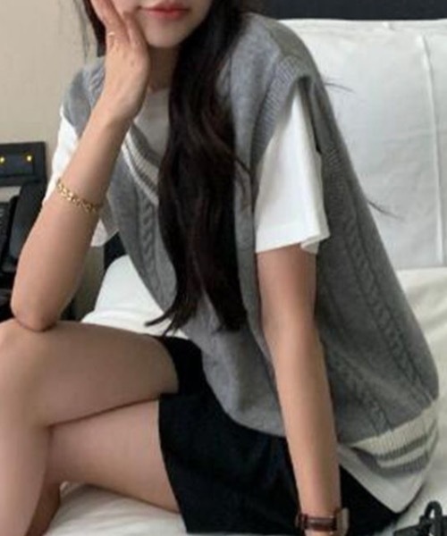 SHEPP(シープ)の「ケーブルライン Vネックベスト(ベスト・レディース・ブラック/グレー/ホワイト・F)」の20枚目の写真
