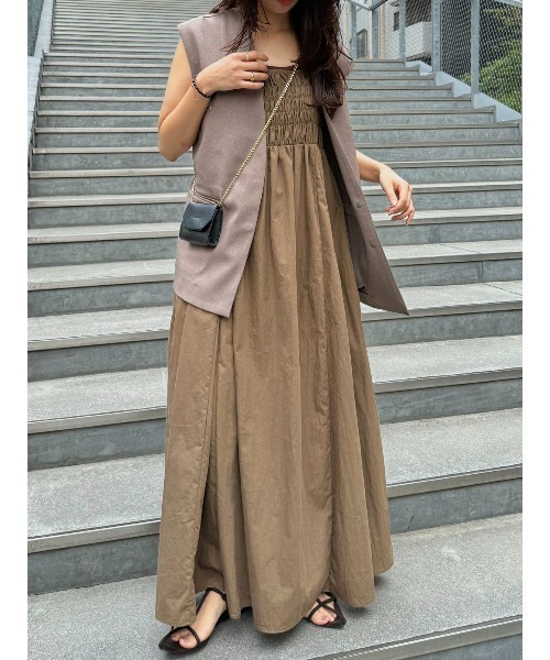 A part by(アパートバイ)の「【WEB限定】2WAYシャーリングキャミワンピース(ワンピース・レディース・ブラック/ブラウン系その他/イエロー系その他6・FREE)」の2枚目の写真