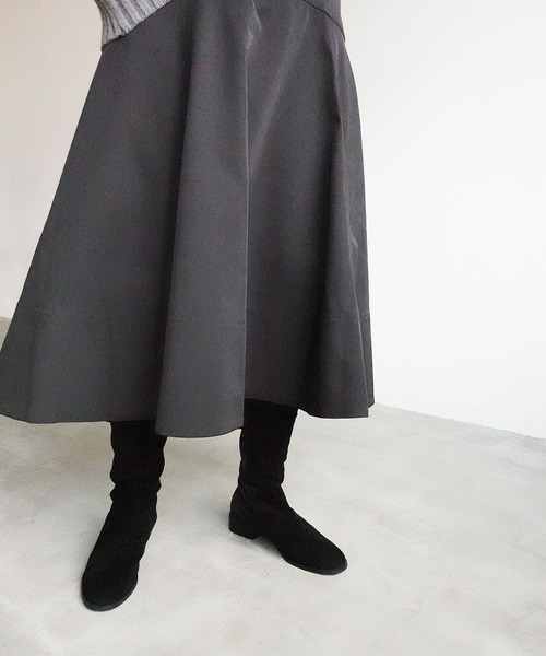 Daniella&GEMMA(ダニエラアンドジェマ)の「【Akiko Kizu × Daniella & GEMMA】バックストレッチニーハイブーツ(ブーツ・レディース・ダークブラウン/ブラック・37/38/39/40)」の19枚目の写真