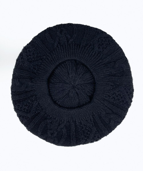 Ruben（ルーベン）の「CABLE KNIT BERET/ケーブル編み ニットベレー帽（ハンチング/ベレー帽・レディース・ブラック/アイボリー/グレー・FREE）」の17枚目の写真