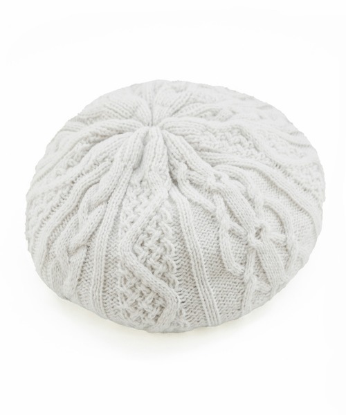 Ruben（ルーベン）の「CABLE KNIT BERET/ケーブル編み ニットベレー帽（ハンチング/ベレー帽・レディース・ブラック/アイボリー/グレー・FREE）」の4枚目の写真