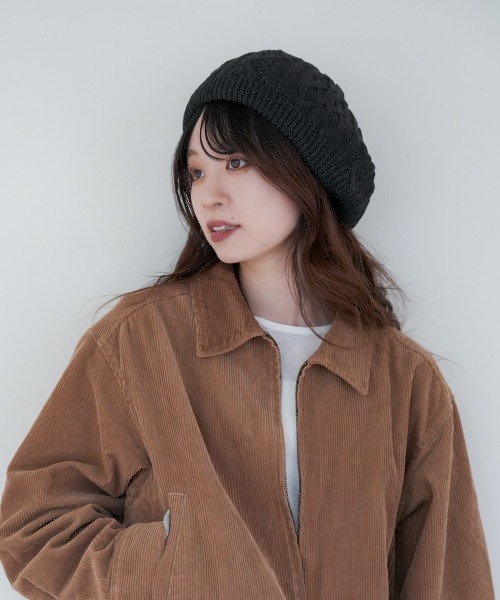 Ruben（ルーベン）の「CABLE KNIT BERET/ケーブル編み ニットベレー帽（ハンチング/ベレー帽・レディース・ブラック/アイボリー/グレー・FREE）」の19枚目の写真