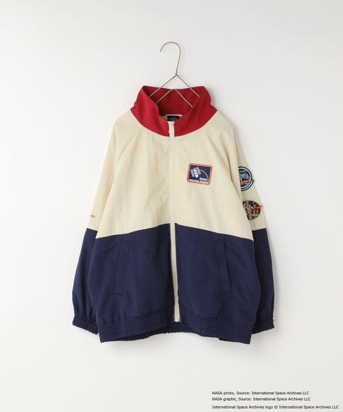 LOWRYS FARM(ローリーズファーム)の「NASAナイロンブルゾン 593057(ブルゾン・キッズ・アイボリー/ブラック・110cm/150cm/130cm)」の20枚目の写真