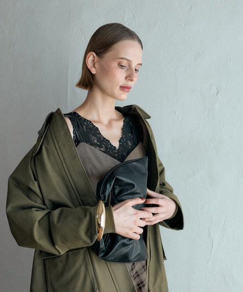 mysty woman（ミスティウーマン）の「カップツキレースタンク 576987（タンクトップ・レディース・オフホワイト/ブラック・FREE）」の4枚目の写真