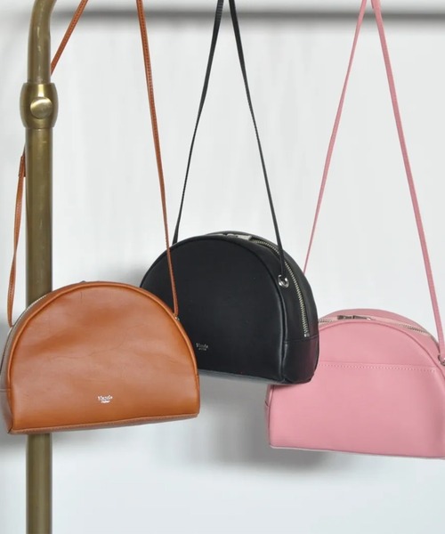 blancle(ブランクレ)の「blancle SMOOTH HALF CIRCL SH(ショルダーバッグ・レディース・タン/ピンク/ブラック・FREE)」の2枚目の写真