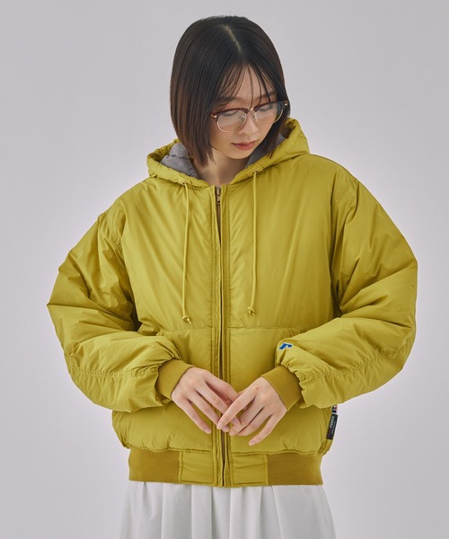Russell Athletic(ラッセルアスレティック)の「【Unblend】RUSSELL ATHLETIC / ラッセル アスレティック フード付きナイロン中綿ジャケット(ナイロンジャケット・レディース・ブラック/カーキ/イエロー・L/S)」の3枚目の写真