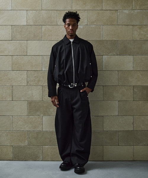 CONZ（コンズ）の「CURVE LEG TROUSERS GABA（スラックス・メンズ・ブラック/ベージュ/ネイビー/ダークグレー/ストライプ/ダークブラウン・1/2/3）」の21枚目の写真