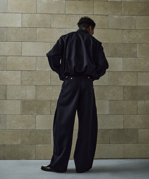 CONZ（コンズ）の「CURVE LEG TROUSERS GABA（スラックス・メンズ・ブラック/ベージュ/ネイビー/ダークグレー/ストライプ/ダークブラウン・1/2/3）」の20枚目の写真