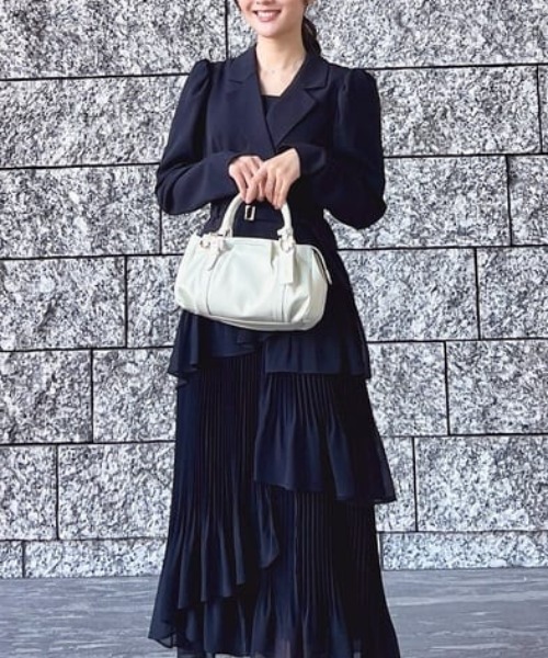 Samantha Thavasa（サマンサタバサ）の「タックデザインソフトレザーハンドバッグ（ハンドバッグ・レディース・ピンクベージュ/ブラック/オフホワイト/ワインレッド・FREE）」の2枚目の写真