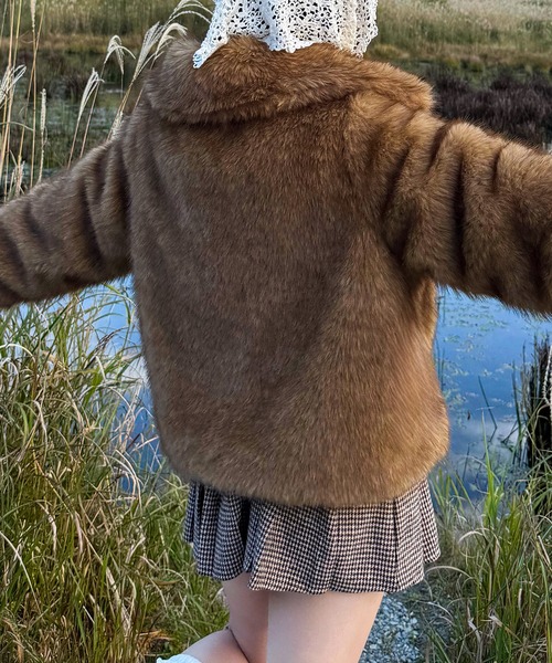コシノジュンコブラウン系ファー♡ JUNOAH（ジュノア）の「ビックカラーフェイクファージャケット（その他