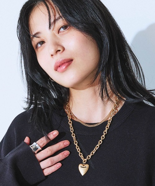 JEANASIS（ジーナシス）の「グロッシハート2レンネックレス/599405（ネックレス・レディース・シルバー/ブラック/ゴールド・FREE）」の3枚目の写真