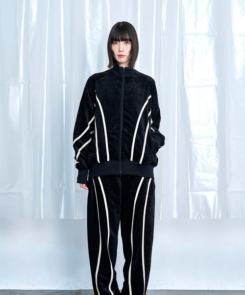 Nora Lily（ノラリリー）の「【Nora Lily】Curved Line Track Pants（その他パンツ・メンズ・ブラック/グレー/ブラウン・FREE）」の4枚目の写真