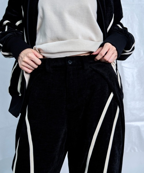 Nora Lily（ノラリリー）の「【Nora Lily】Curved Line Track Pants（その他パンツ・メンズ・ブラック/グレー/ブラウン・FREE）」の8枚目の写真