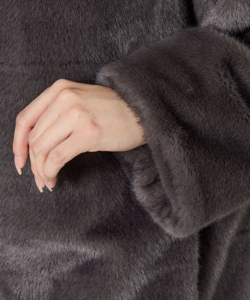 BARNYARDSTORM(バンヤードストーム)の「BARNYARDSTORM / ミンクライクコート(ブルゾン・レディース・ベージュ/チャコール・FREE)」の8枚目の写真