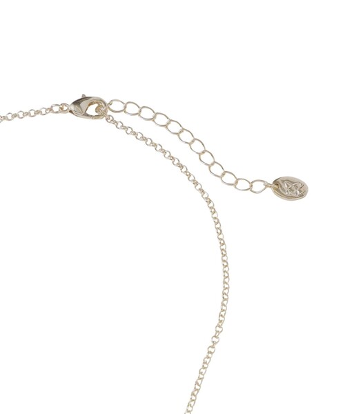 amaca（アマカ）の「花文字ネックレス（ネックレス・レディース・ゴールド・FREE）」の3枚目の写真