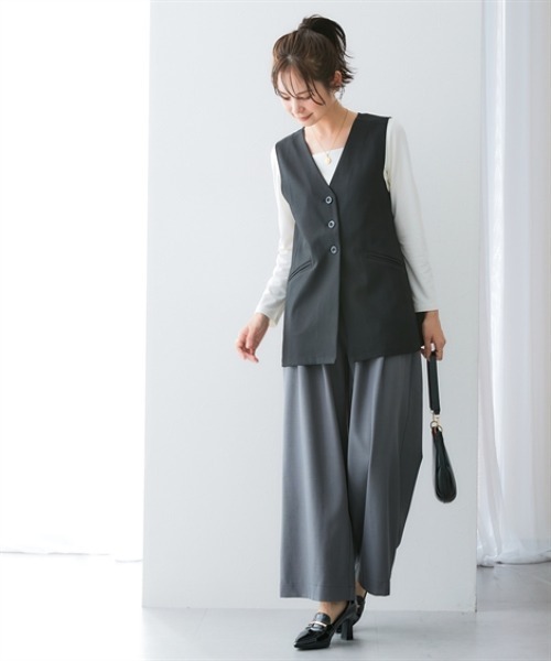 7days Life Styling（セブンデイズライフスタイリング）の「【UVカット/速乾】タテヨコストレッチ落ち感ドレープ素材ツータックワイドパンツ（スラックス・レディース・ブラック/グレー・LL/3L/M/L）」の20枚目の写真