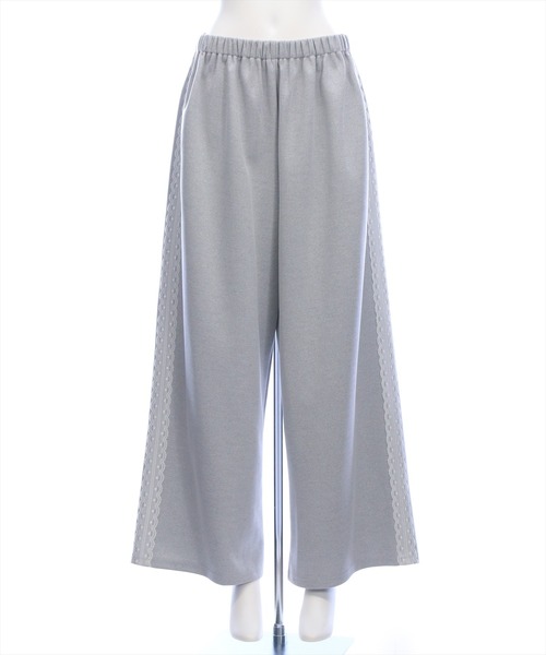 clear（クリア）の「【低身長用サイズ有】サイドレースライントラックパンツ[着回し力抜群 ガーリー カジュアル]（その他パンツ・レディース・ブラック/グレー・PF/F）」の6枚目の写真