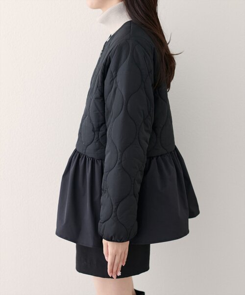 natural couture（ナチュラルクチュール）の「キルティングペプラムジャケット（ノーカラージャケット・レディース・チャコールグレー/ブラック/アイボリー・FREE）」の21枚目の写真