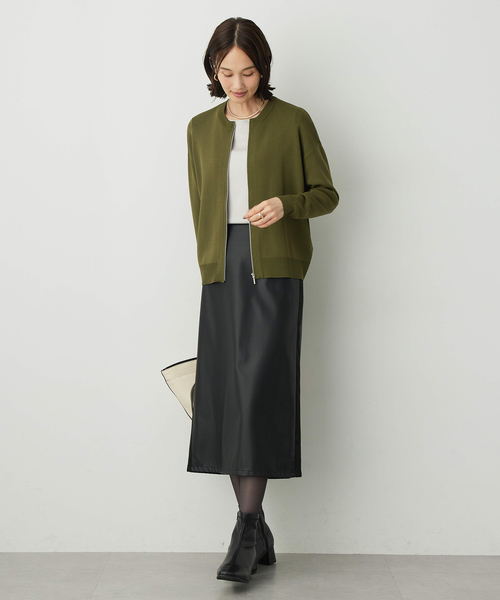 A/C DESIGN BY ALPHA CUBIC(エーシーデザインバイアルファキュービック)の「フェイクレザーロングスカート【撥水・ウエストゴム仕様】(スカート・レディース・ブラック・61/64/67)」の6枚目の写真