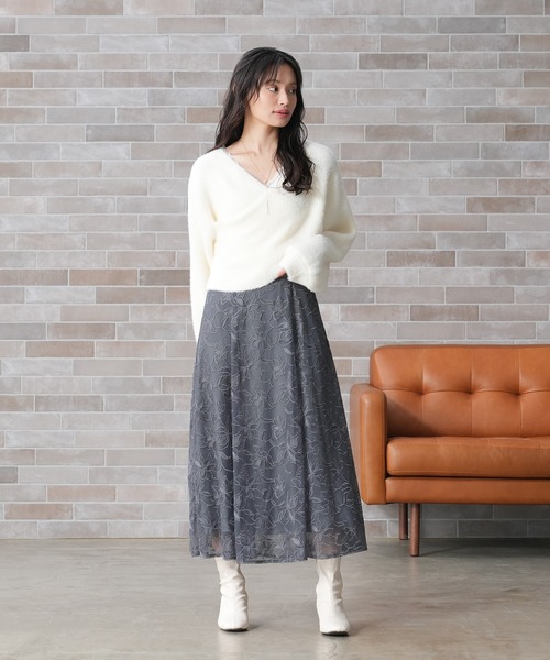 TRUDEA（トルディア）の「フラワー刺繍レースフレアスカート（スカート