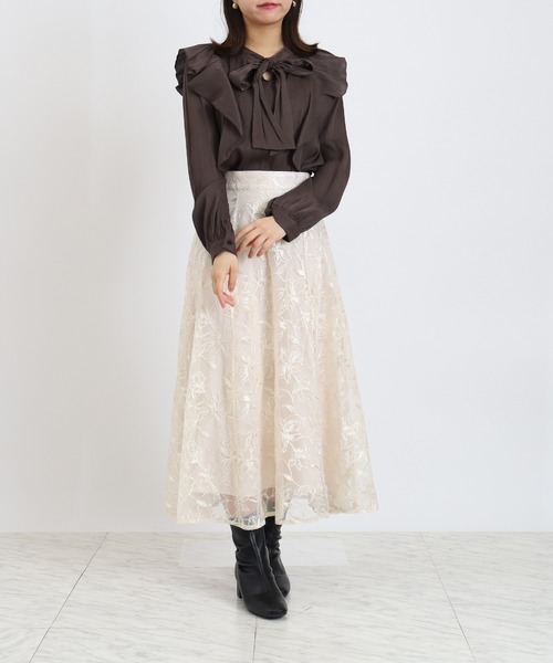 TRUDEA（トルディア）の「フラワー刺繍レースフレアスカート（スカート