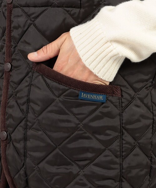 LAVENHAM(ラベンハム)の「LAVENHAM Mickfield Mens 22 Rc ポリエステル キルティングベスト(ベスト・メンズ・ブラック/ブラウン・M/L/XL)」の10枚目の写真