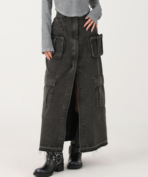 AVANDRESS(アバンドレス )の「Evelyn Long Denim Skirt BLUE(スカート・レディース・ブルー・MEDIUM/LARGE/SMALL/X-LARGE)」の2枚目の写真